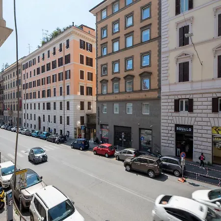Appartamento The Rent - Spacious Three-bedroom Near The Colosseum *
